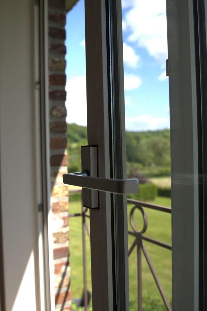 'T Gulpdal Hotel Voeren-Teuven Zewnętrze zdjęcie